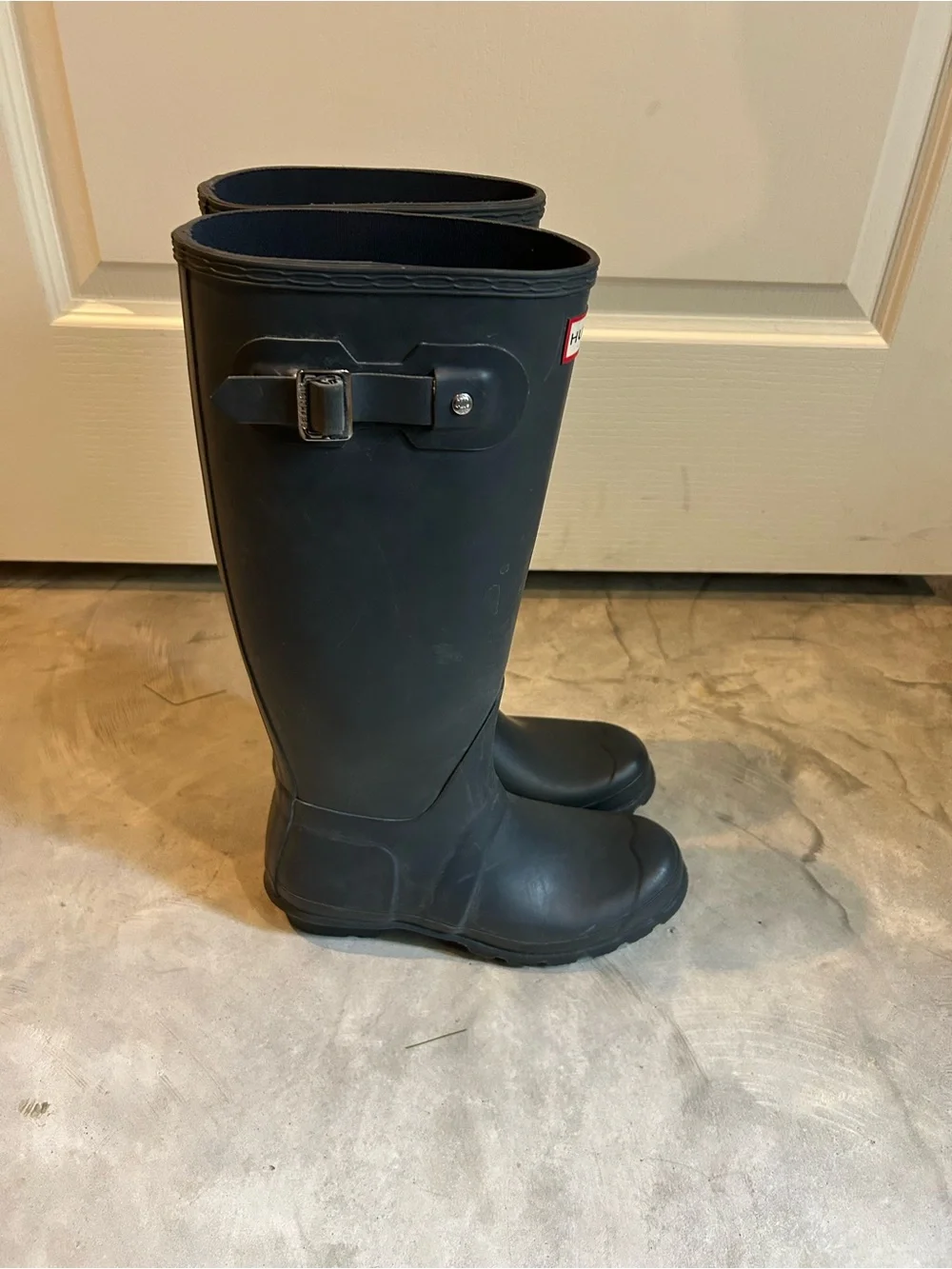 Hunter Tall Rubber Rain Boots in Gray.